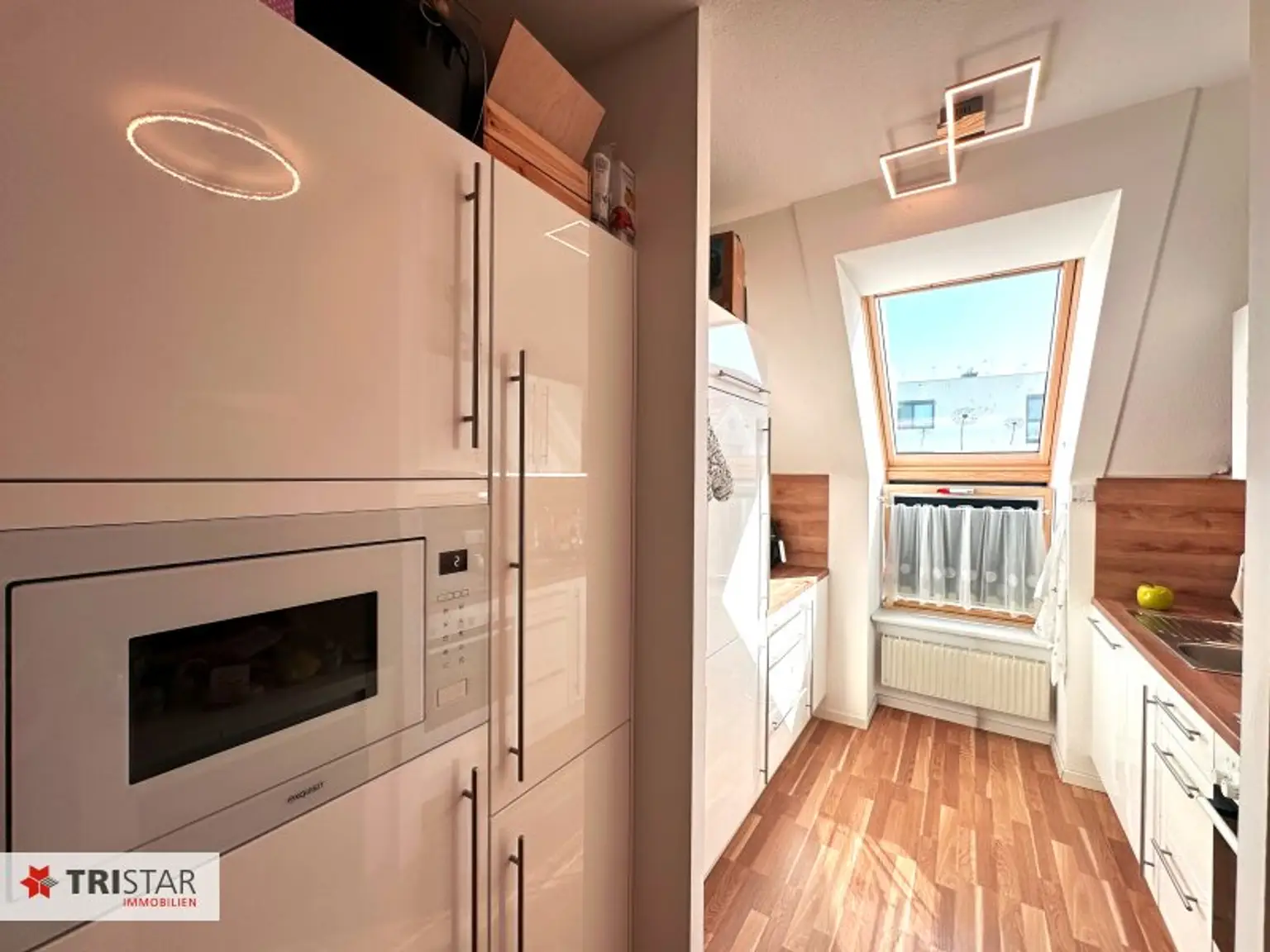 NEU I Charmante 3 Zimmer Wohnung mit 2 Balkonen in Top Lage von Himberg