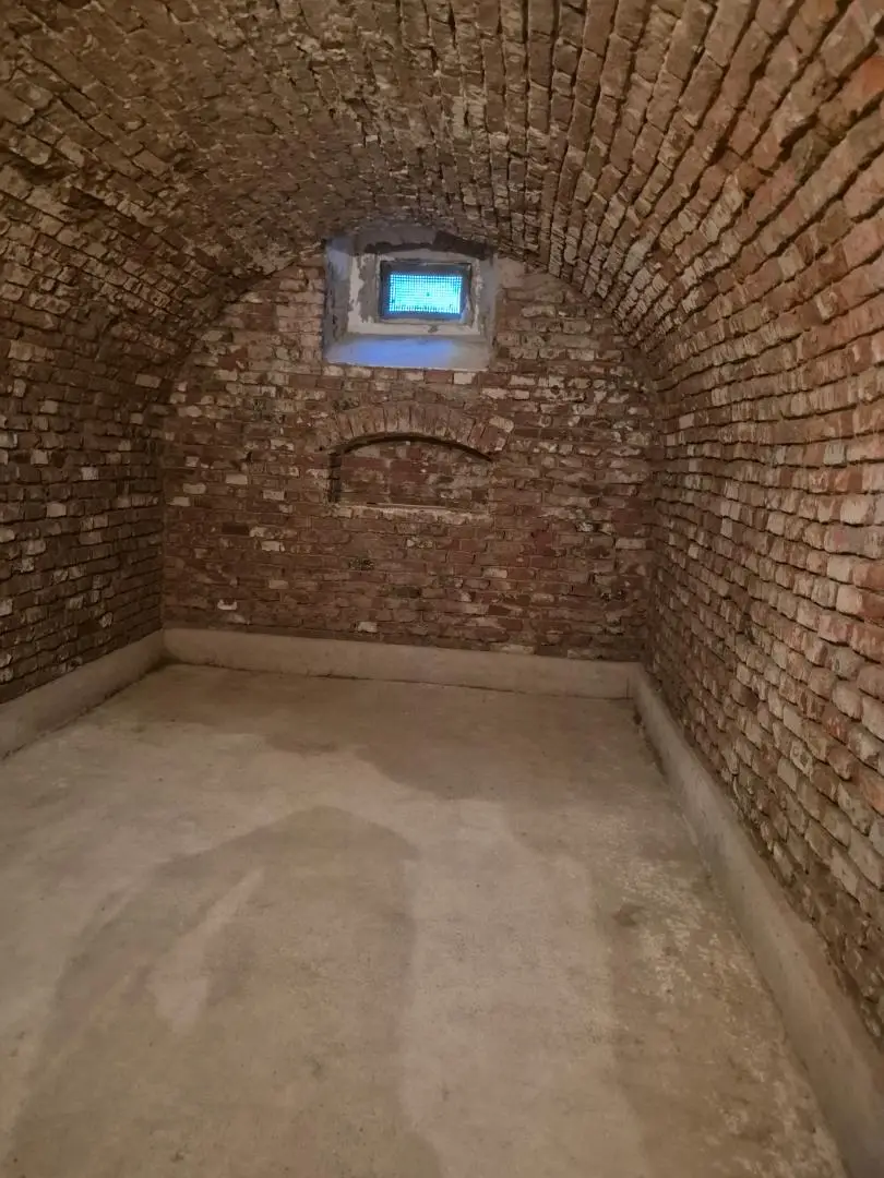 Wunderschöner Dreikanthof in Ruhelage mit Reithalle