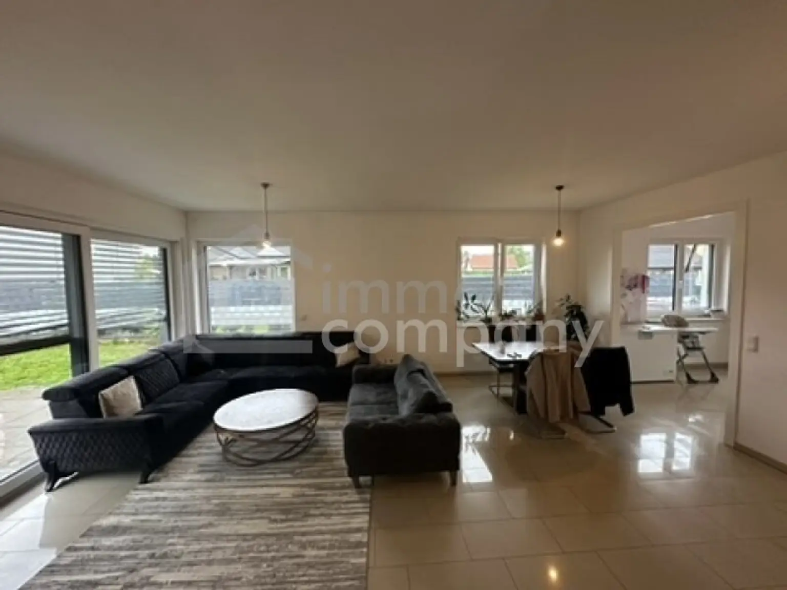 Modernisierte Doppelhaushälfte in Gänserndorf: Ihr neues Zuhause mit Garten und Terrasse!