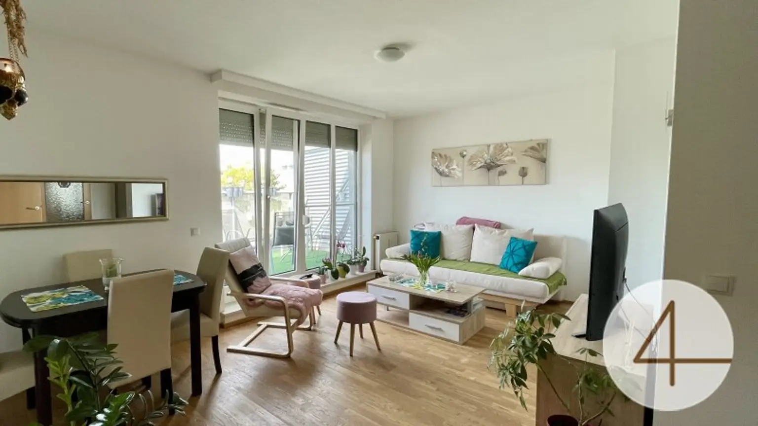 8 Minuten zur U2 - Dachgeschosswohnung - sonnige Terrasse - absolute Ruhelage - Lobau ums Eck