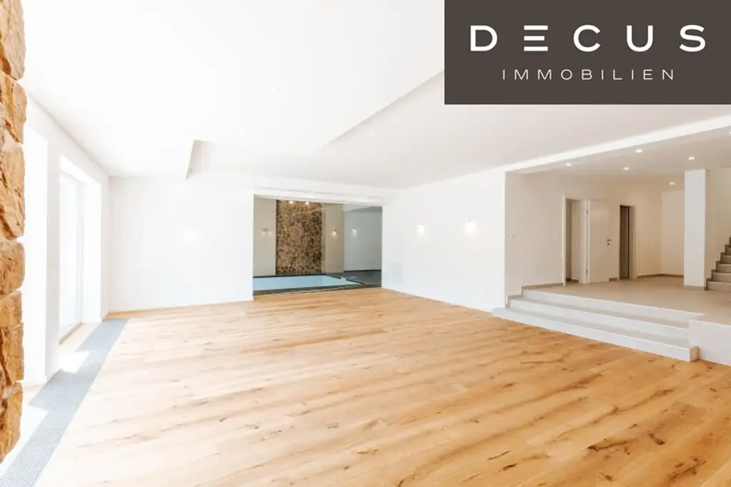 ERSTBEZUG! Luxuriöse Villa mit Sauna und Indoor-Pool!