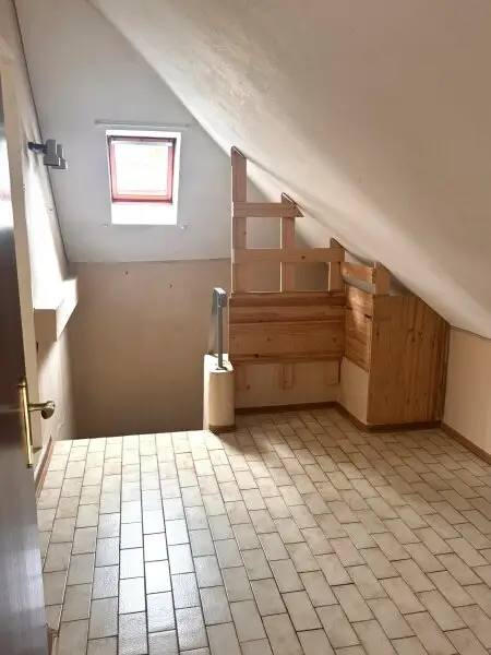 GELEGENHEIT NUTZEN! EINFAMILIENHAUS MIT EIGENGARTEN NAHE WIEN