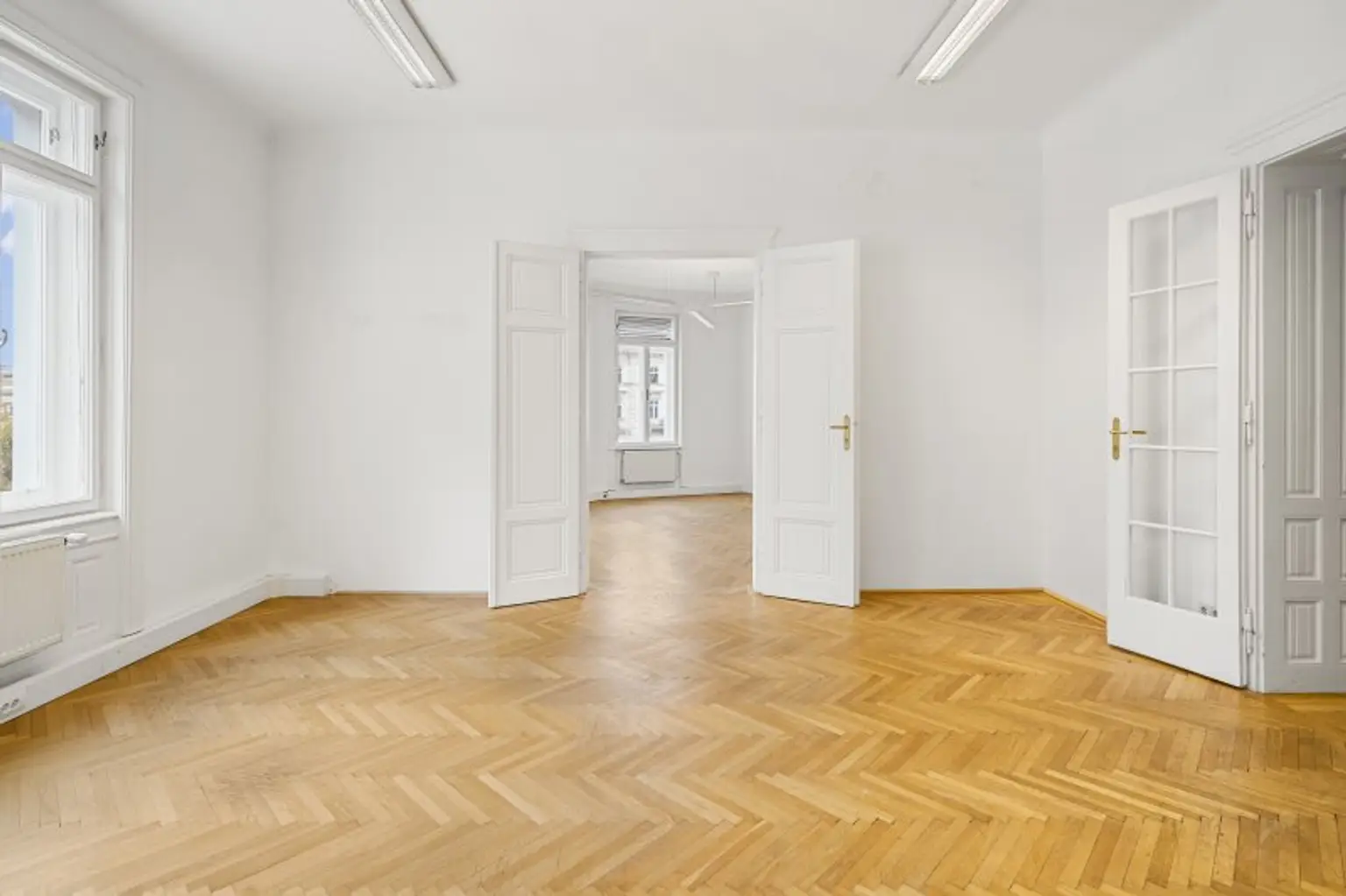 Modernes Büro im Stilaltbau direkt beim Schwarzenbergplatz/Karlsplatz ZU VERMIETEN