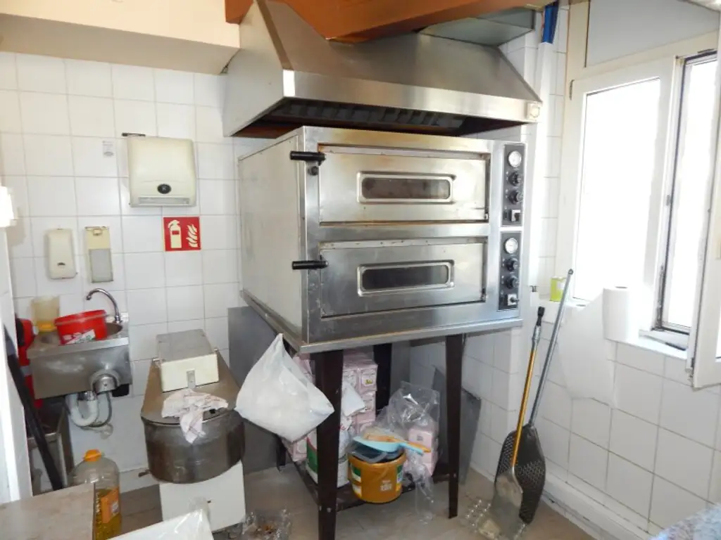 Pizzeria via a vis Schuberthpark – Ideale Lage für Ihr neues Restaurant!