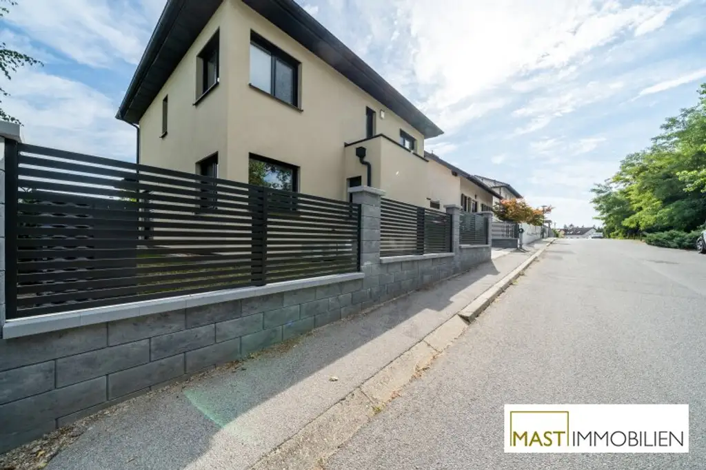 Modernes Einfamilienhaus mit Stil und Komfort in Schönkirchen-Reyersdorf.