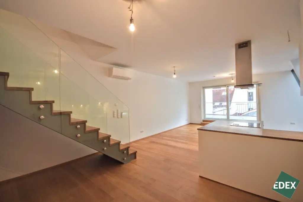 Klimatisierte 3-Zimmer-Maisonette mit Terrasse