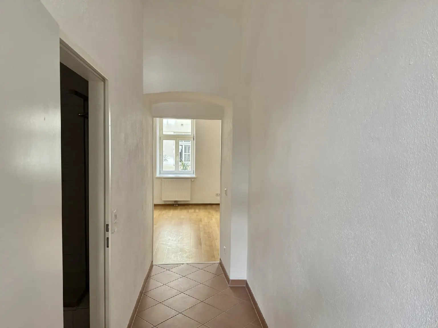 Kompakt. Stilvoll. Besonders – Ihr charmantes Altbau-Apartment im 5. Bezirk!