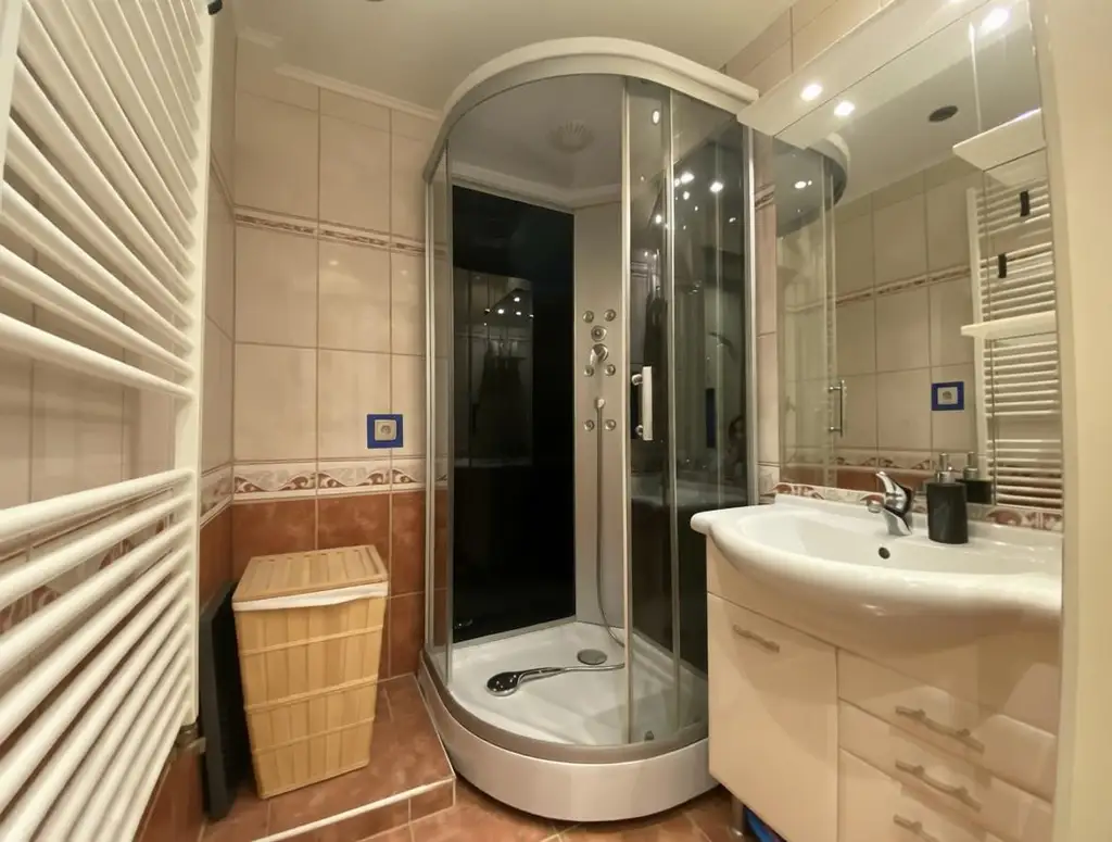 2-Zimmer-Whg. nahe Floridsdorfer Spitz inkl. Zinshaus-Anteil