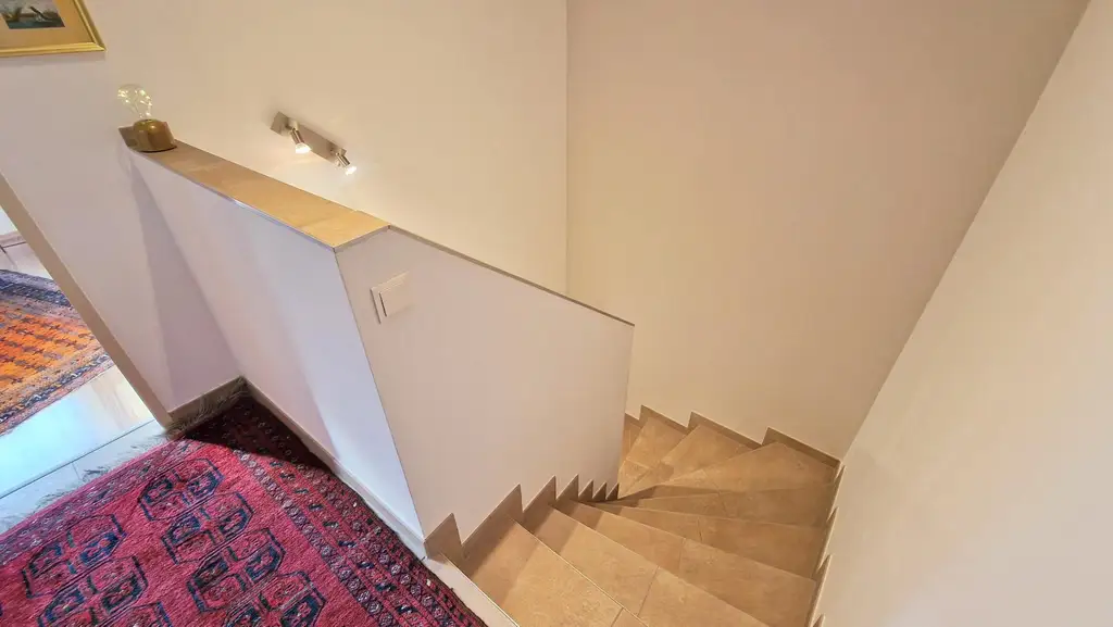 Charmantes Reihenhaus mit Garten, Pool und Terrasse – gepflegt & bezugsbereit ab Sommer 2026