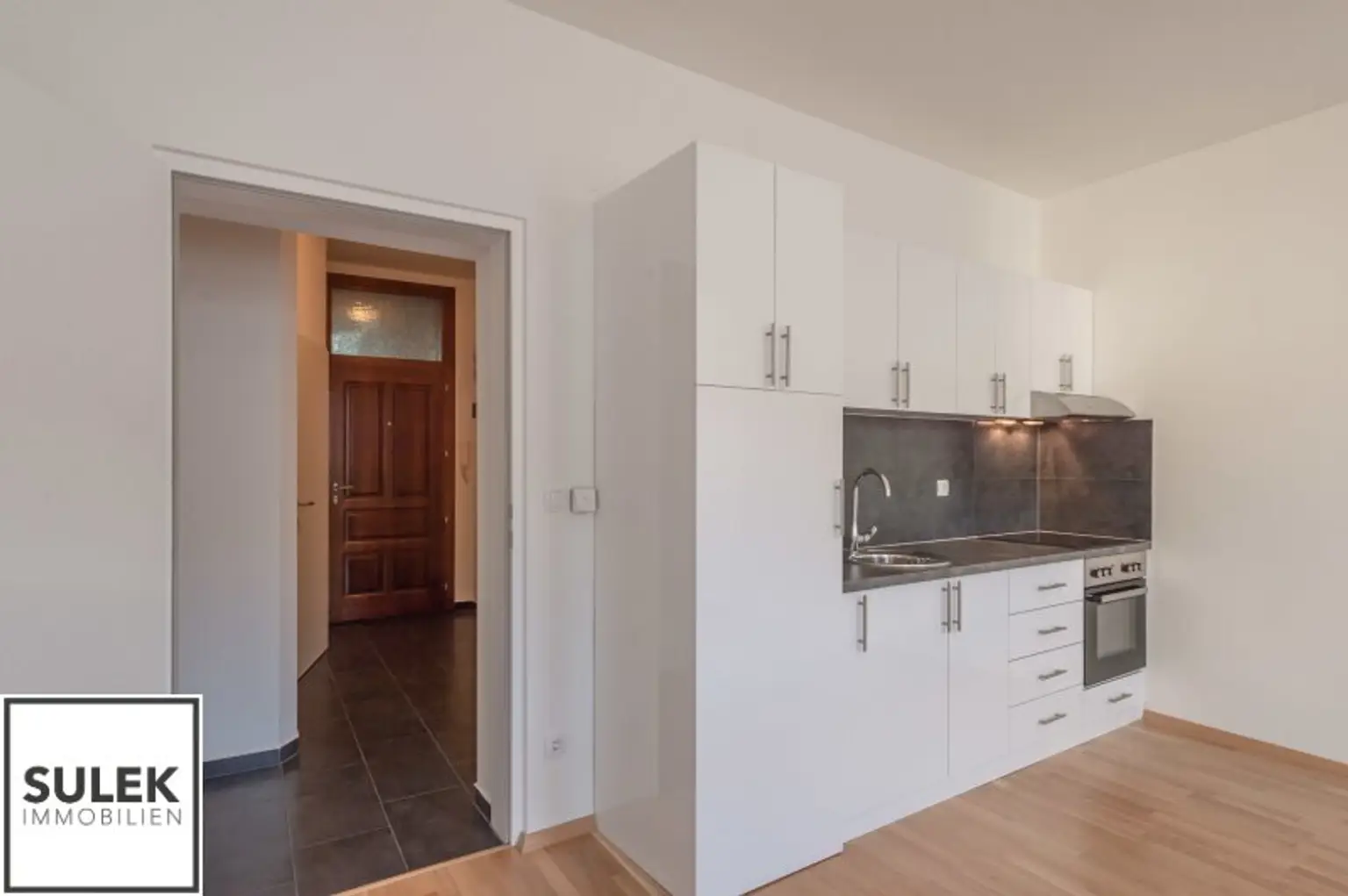 Charmante 1-Zimmer-Starterwohnung auf der Mariahilfer Straße 187 (nahe Westbahnhof) **VIDEOTOUR**