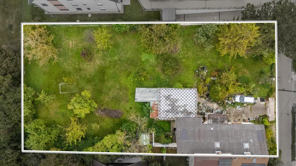 “Exklusives Baugrundstück auf Eigengrund – Ihr Traumprojekt in Bestlage“