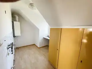 08
