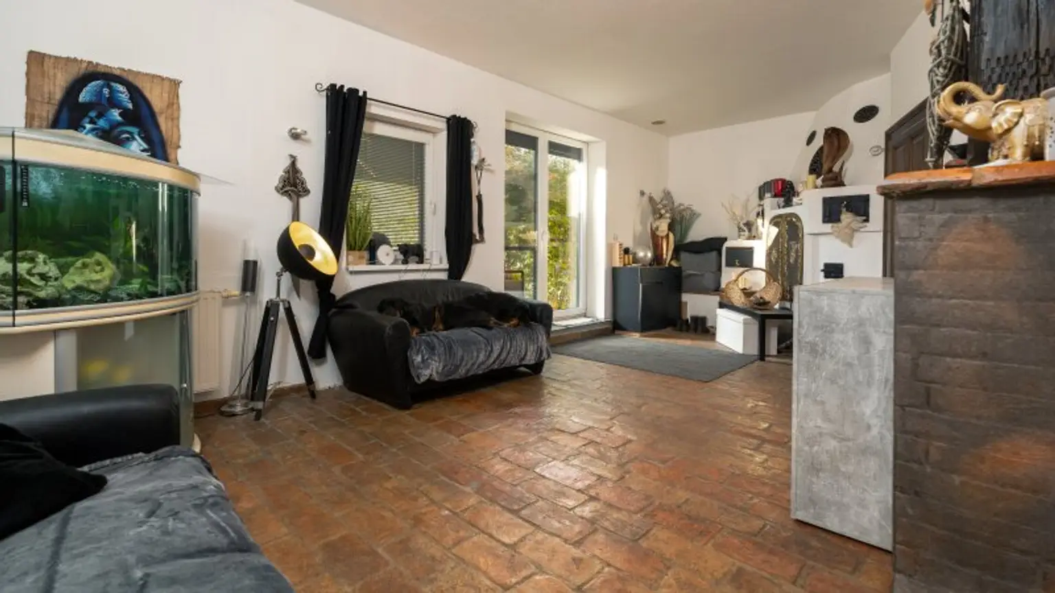 Paradies-Liebhaber aufgepasst! Detailreiches Ein oder Mehrfamilienhaus!