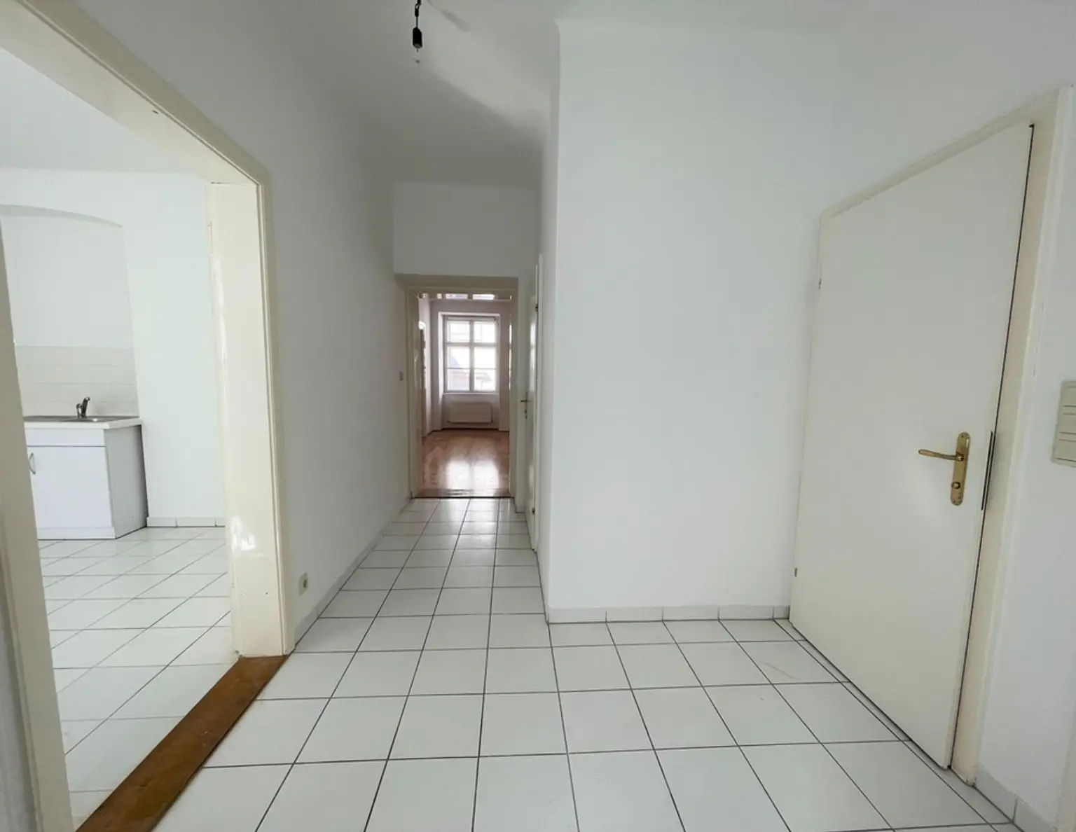 TOP-CITY-LAGE | ENTZÜCKENDE 2 ZIMMER | BALLGASSE