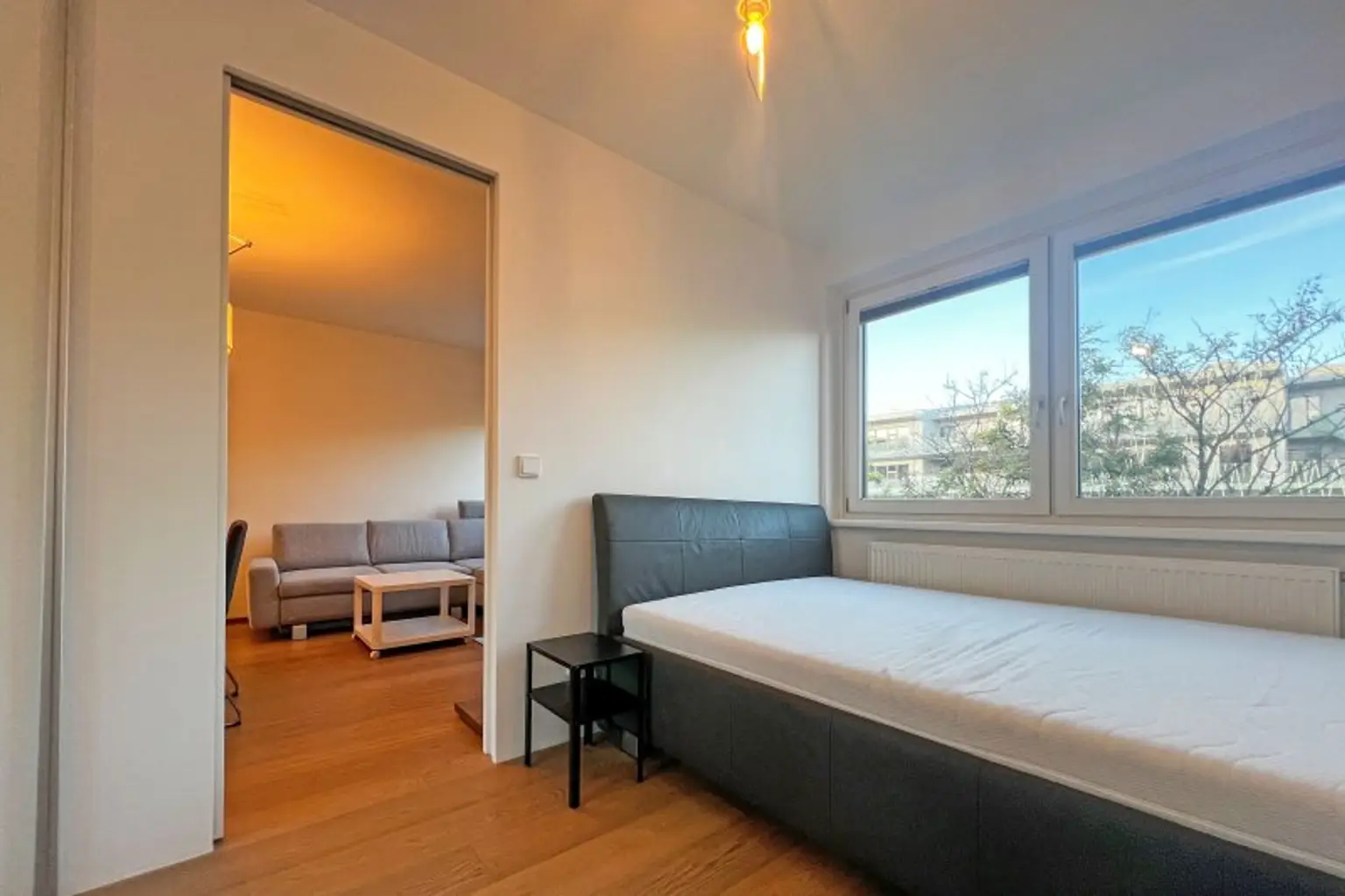 Koffer packen & einziehen! Neuwertige 1,5-Zimmer-Wohnung nahe Bahnhof Hütteldorf