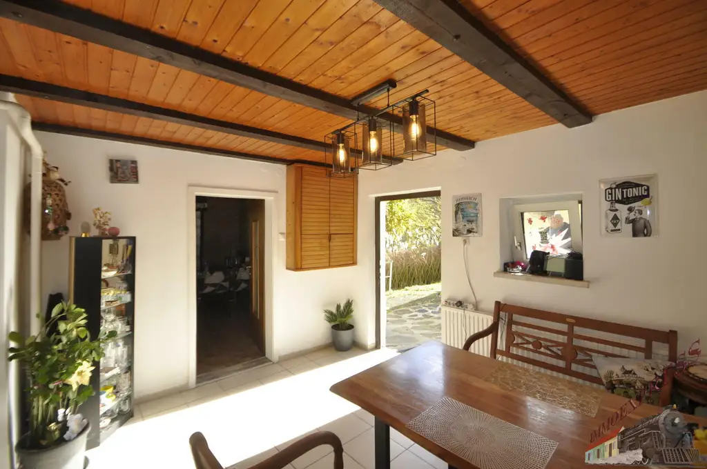 2-Parteien-Haus mit 2 Wohnungen zu je 112 qm und 67 qm in Rotheau