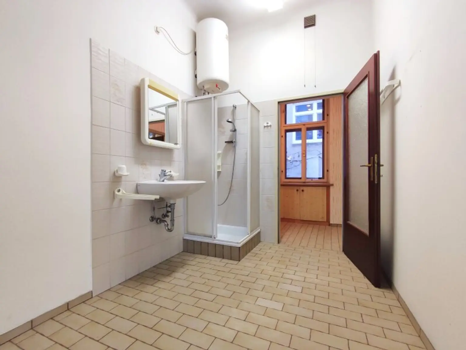 RUHIGE LAGE - Altbau Nähe Matznerpark