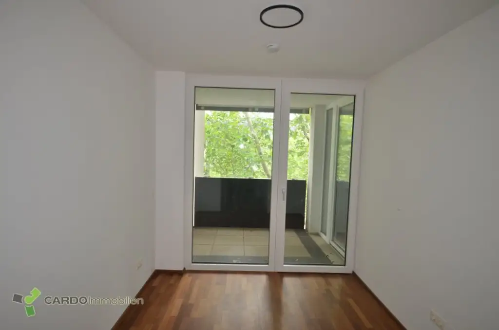 Attraktive Gewerbefläche zu vermieten – ca. 130 m², Nähe UNO City & U-Bahn