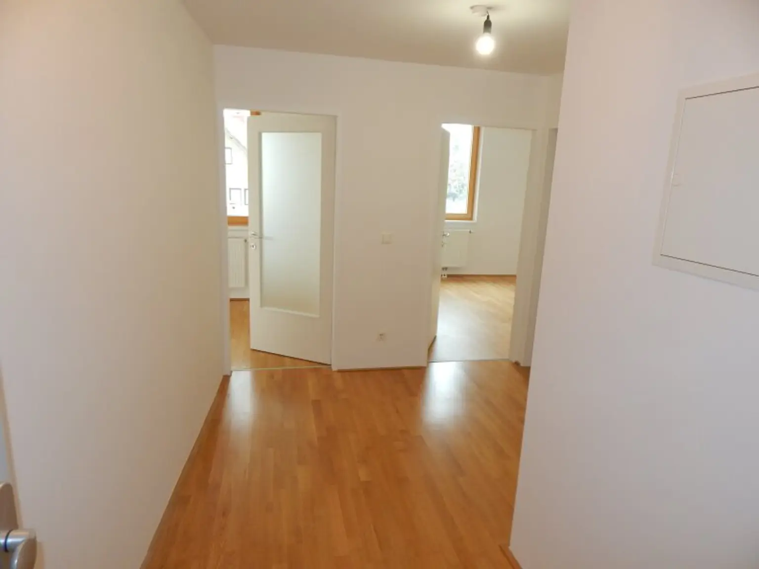 "PROVISIONSFREI" Helle und ruhige Terrassenwohnung mit Tiefgaragenplatz