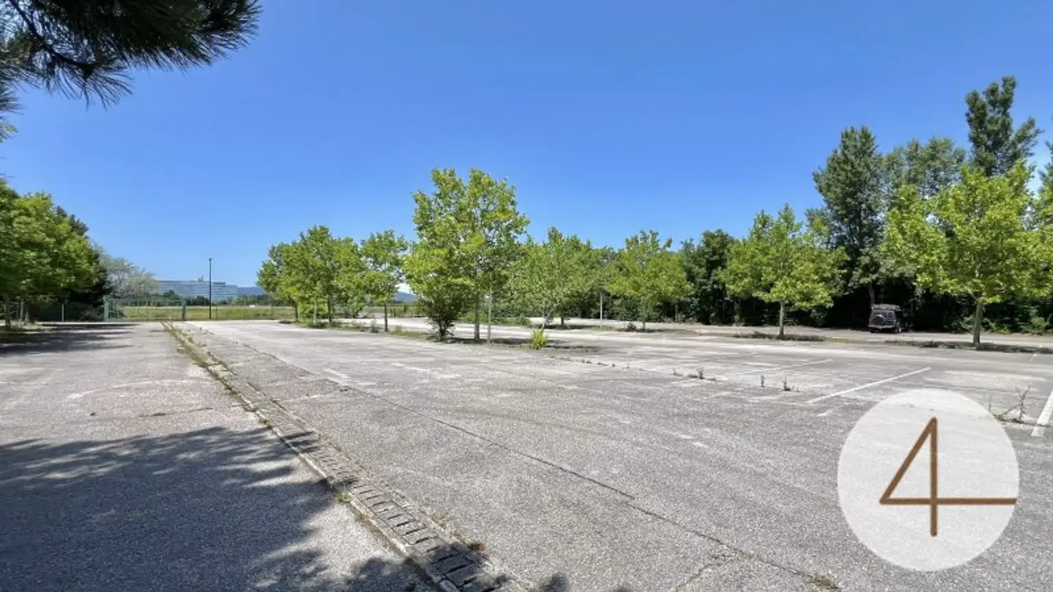 Ab 12€/m2 Büroflächen bis 2.200m2 - individuell Flächengrößen verfügbar -  Parkplätze - gute Verkehrsanbindung