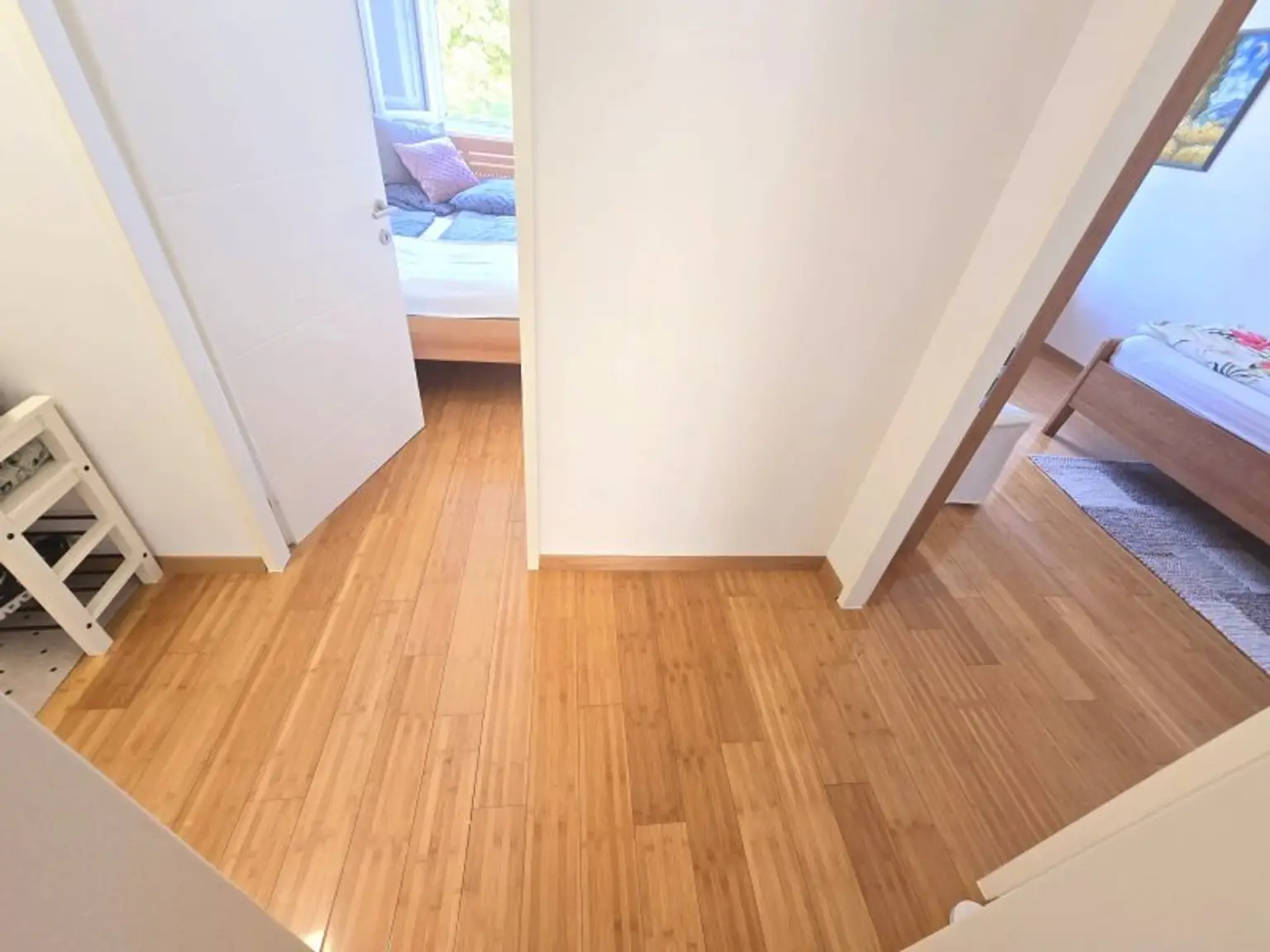 TOP LAGE - Koffer packen und einziehen! - hochwertig ausgestattete, moderne 3-Zimmer Wohnung mit verglaster Loggia - WIE ERSTBEZUG!