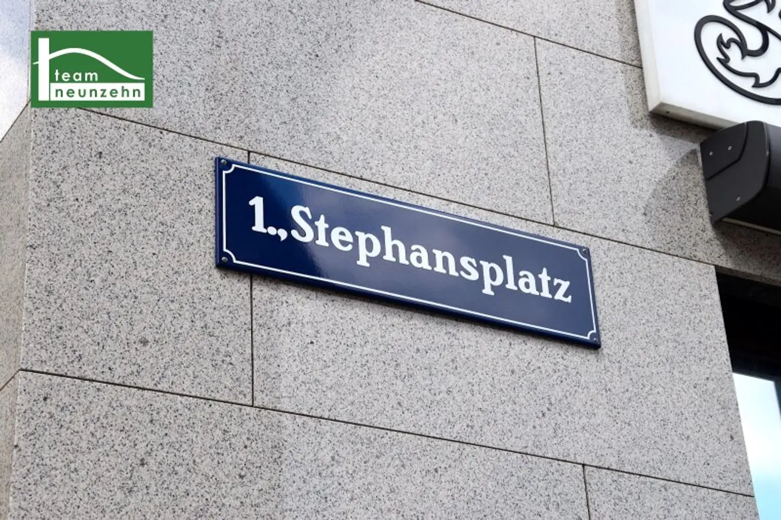 Klimatisierte Wohnung in Hofruhelage am Hohen Markt mit Stellplatzberechtigung! 2 Bäder und Balkon!
