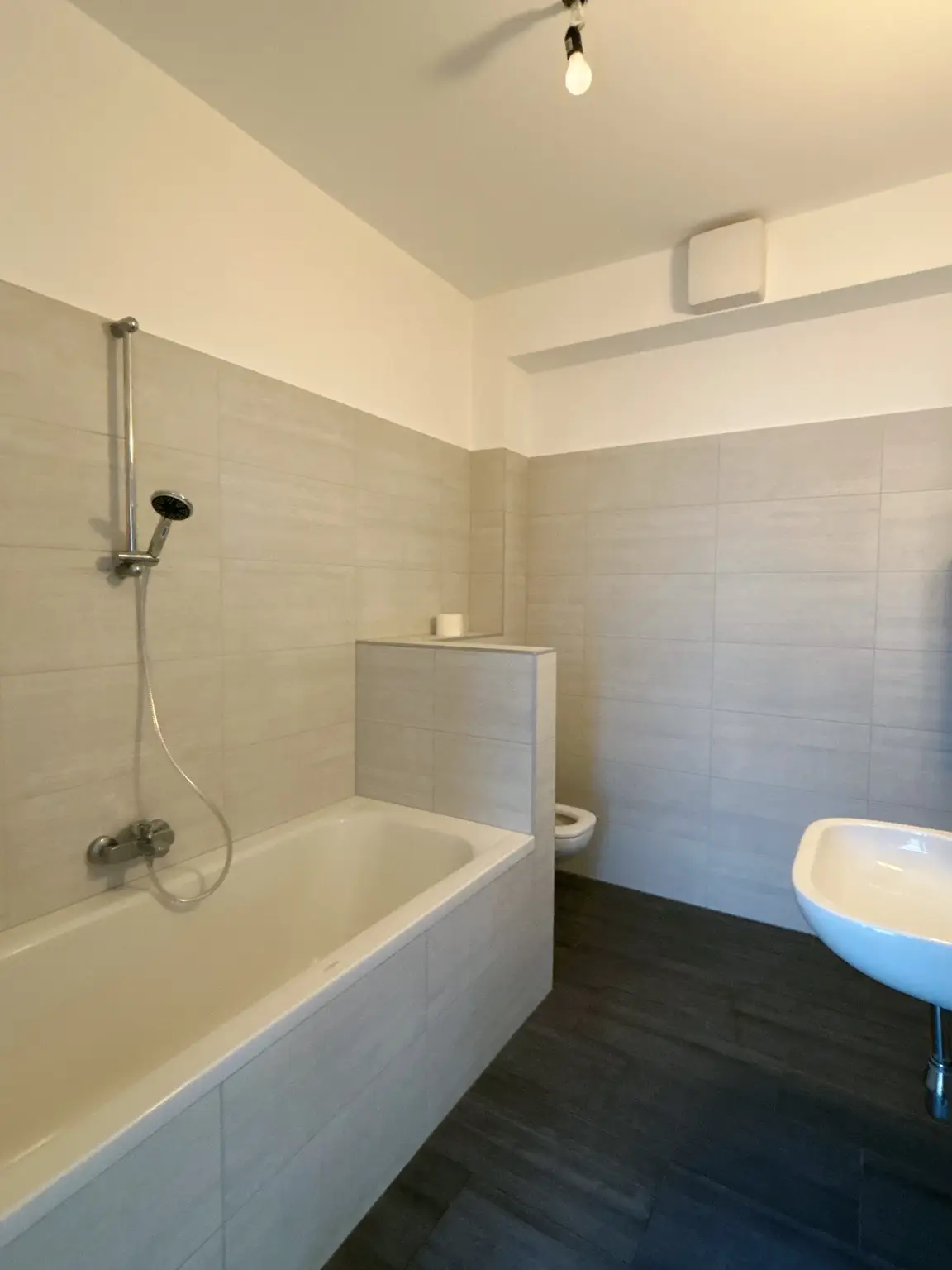 Gartenwohnung ~ 2 Zimmer ~ südlich ausgerichtet ~ inkl. Parkplatz