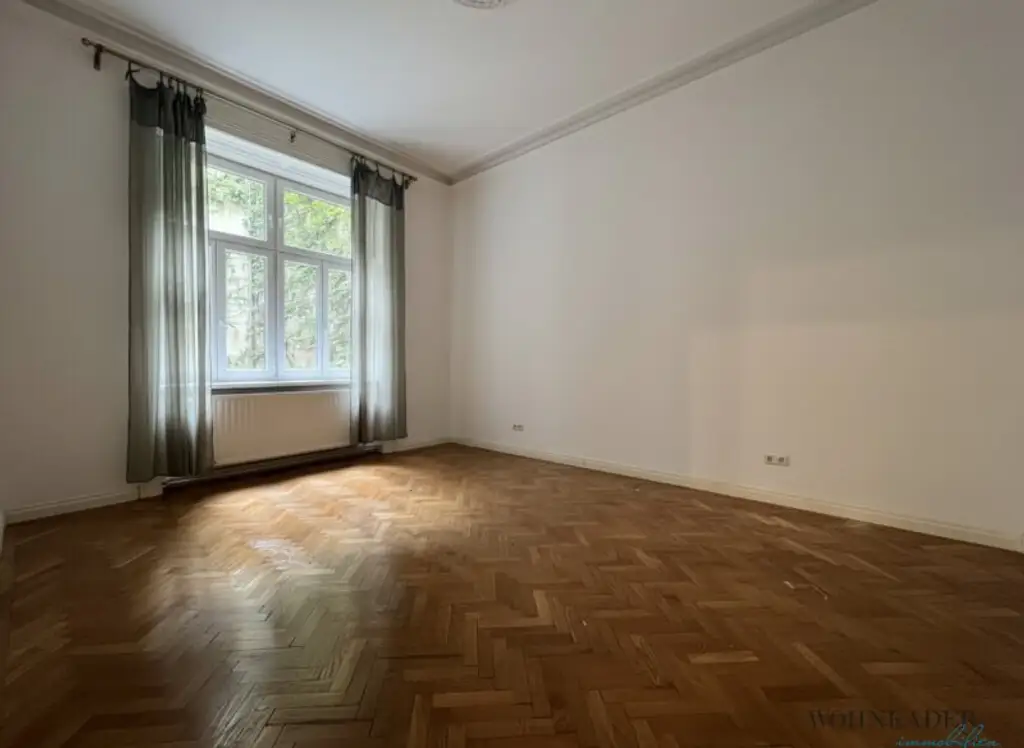 Stilvolle 5-Zimmer-Altbauwohnung in der Lindengasse