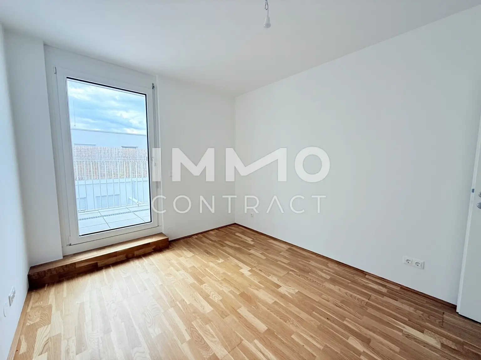 EDI N° 7 -Lichtdurchflutete Zweizimmer Wohnung mit Terrasse zum wohlfühlen