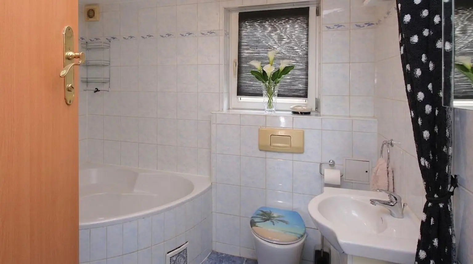 Badezimmer Erdgeschoss