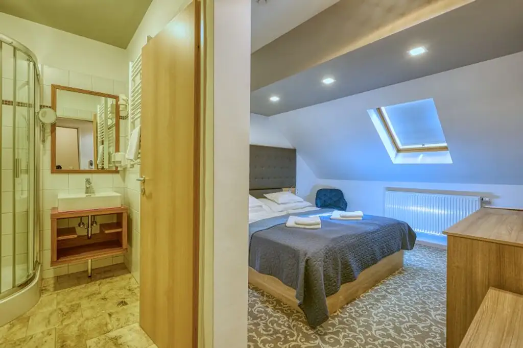 +++ Historischer Immobilienkomplex im Herzen von Sopron mit vielseitigem Entwicklungspotenzial +++