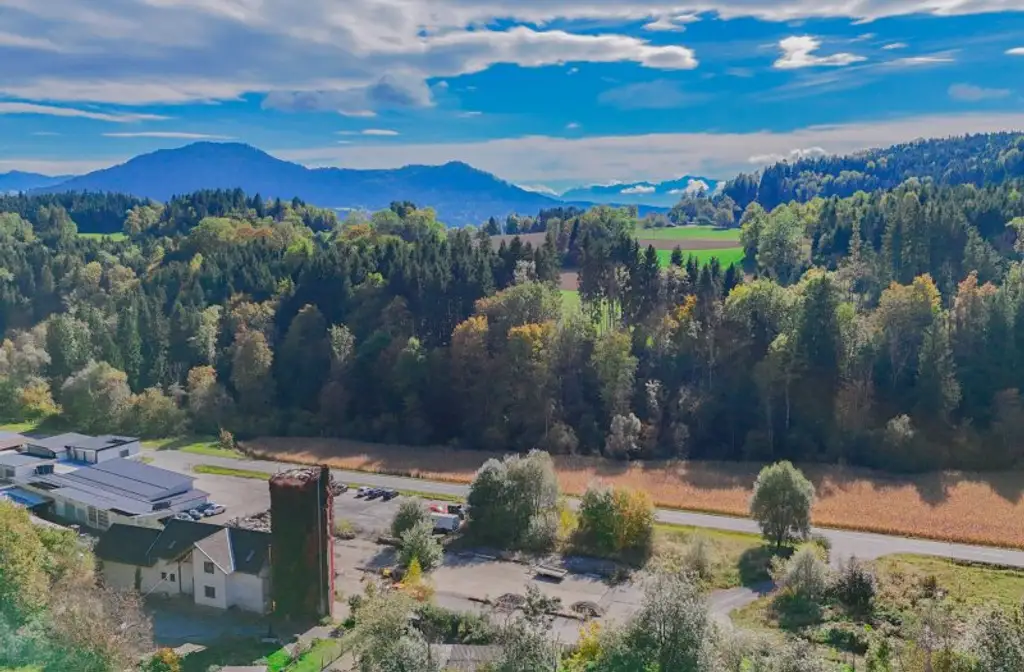 *** Sonniges Südhanggrundstück in Liebenfels ***