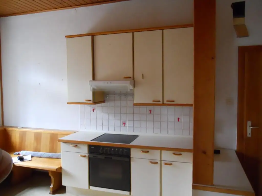 Doppelhaushälfte in herrschaftlichem Haus!