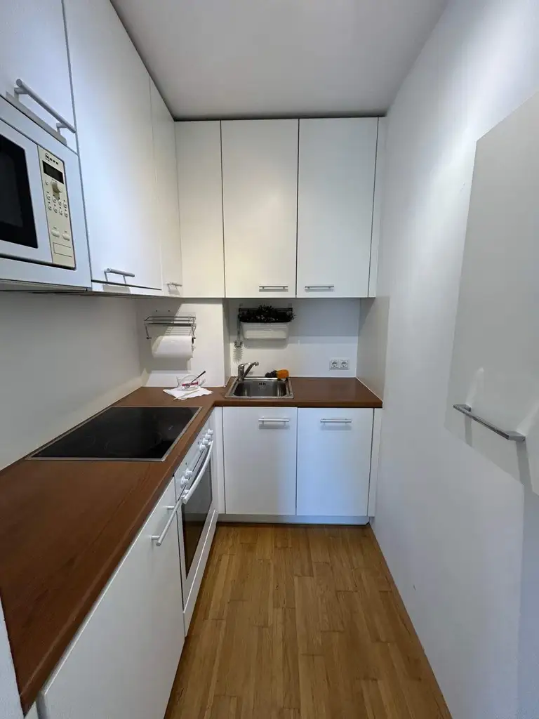Schöne 2-Zimmer-Wohnung mit Balkon in bester Lage im 7. Bezirk