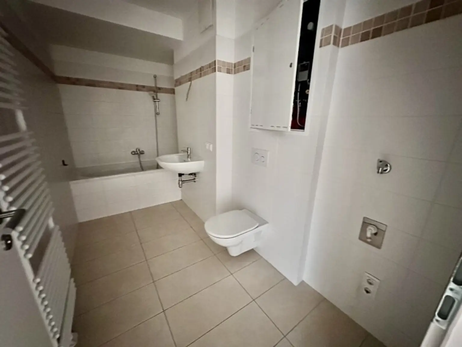 Anlegerwohnung in TOP-Neubau (BJ 2017) mit Tiefgaragenoption – BESTANDSFREI