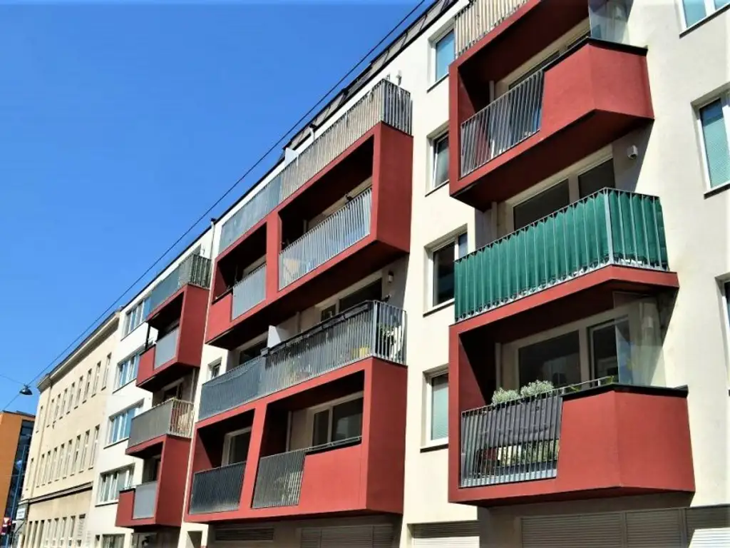 AM SPITZ-NÄHE, gepflegte 36 m2 Neubau mit 4 m2 Balkon, 2 Zimmer, Komplettküche, Wannenbad, Parketten, Garagenplatz möglich, Leopold-Ferstl-Gasse