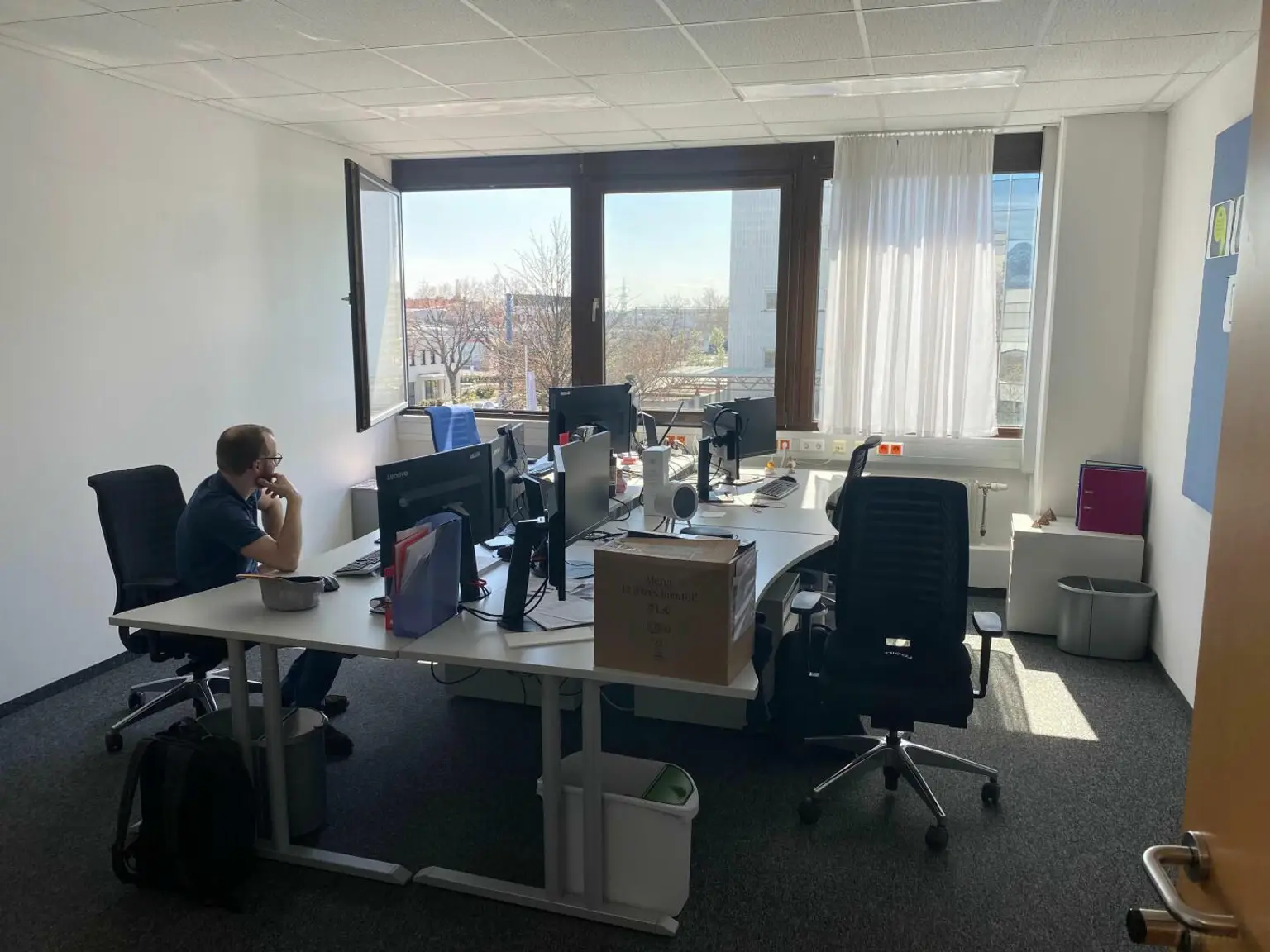 FIRMENSTANDORT-Büros in verschieden Größen oder ganze Etage in Wien 23 - gesamt 331 m²- teilbar ab ca. 23 m²