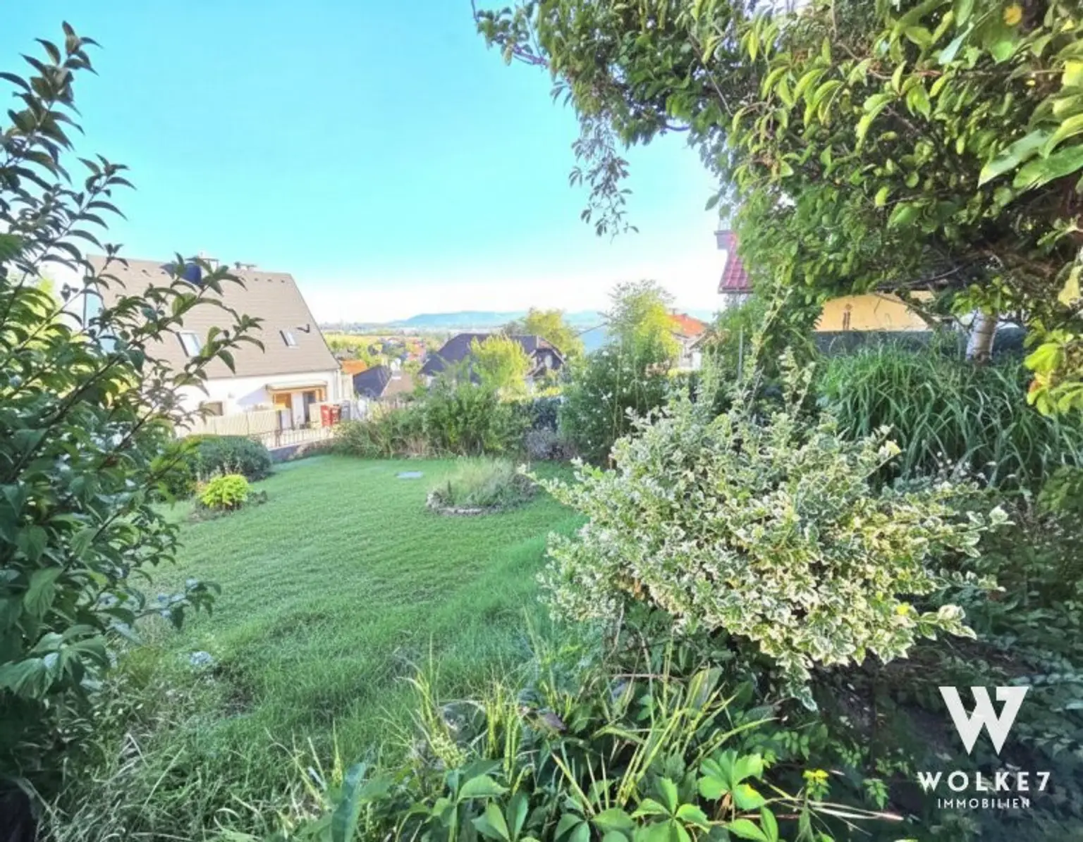 +++TOP-LAGE+++ in Leobendorf | Sanierungshaus | ca. 178 m2 Nutzfläche | Garage | Garten | Fernblick | 40% Bebauung möglich BK I,II