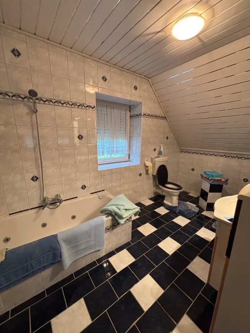 Bad-WC 1. OG