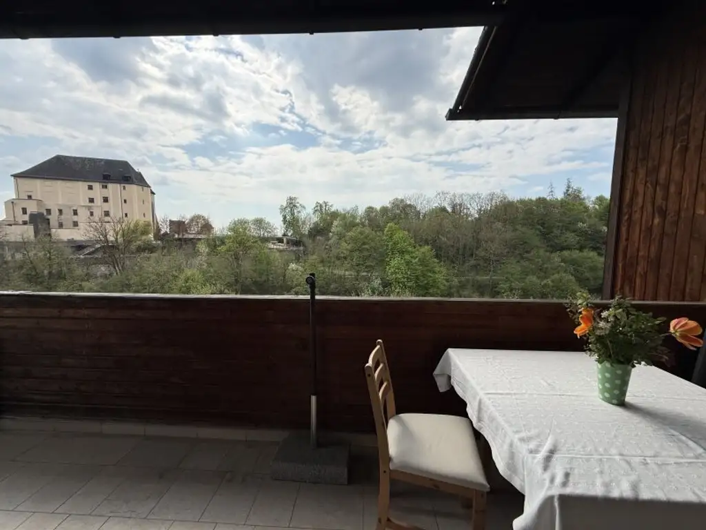 Zweifamilienhaus nahe Linz mit Blick Richtung Schloss Steyregg