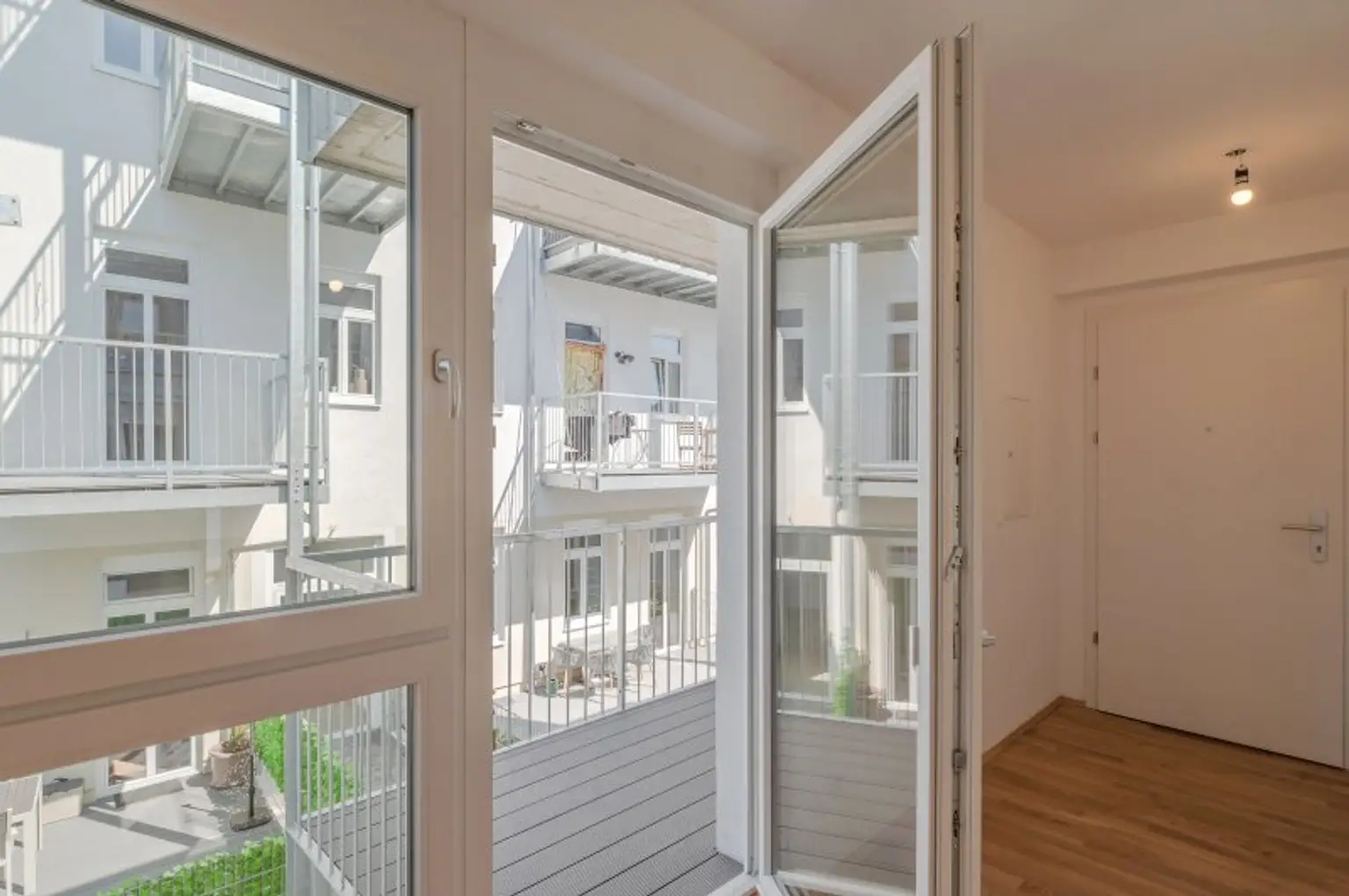 ++NEU++ Fantastischer 3-Zimmer Neubauwohnung mit zwei Balkonen, Ruhelage im Hof!