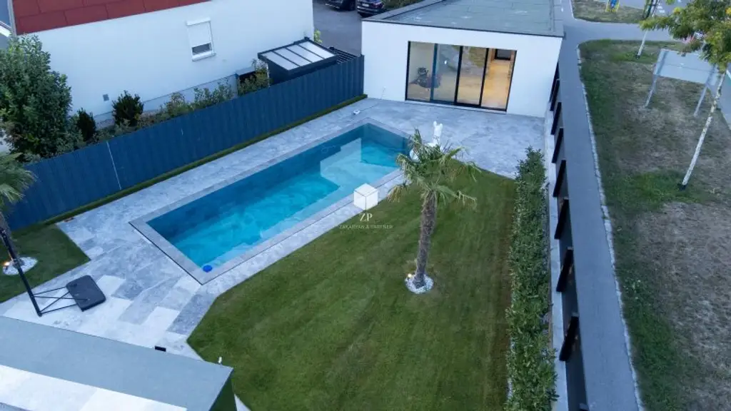 *** Laxenburg: Luxus neu gelebt - Wärmepumpe/Marmor/Photovoltaik/Garage/Poolhaus/Klima ***