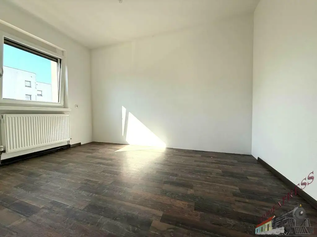 Große 4-Zimmer Eigentumswohnung im schönen Theodor Kery Wohnpark, neben dem Neufelder See!