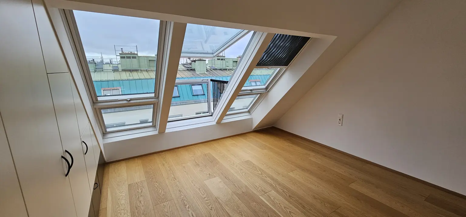 Dachterrassen Wohnung - mit Hybridheizung! Video + Klimaanlage