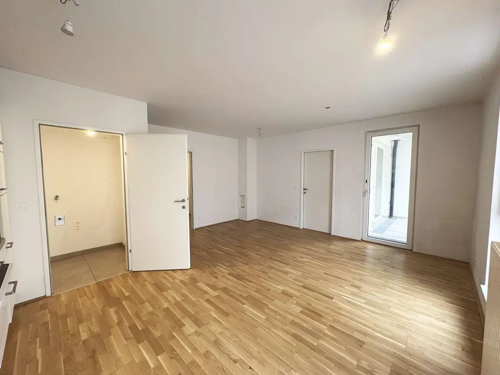 Unbefristeter Mietvertrag - 2-Zimmer-Wohnung 
mit Loggia und top Aufteilung
