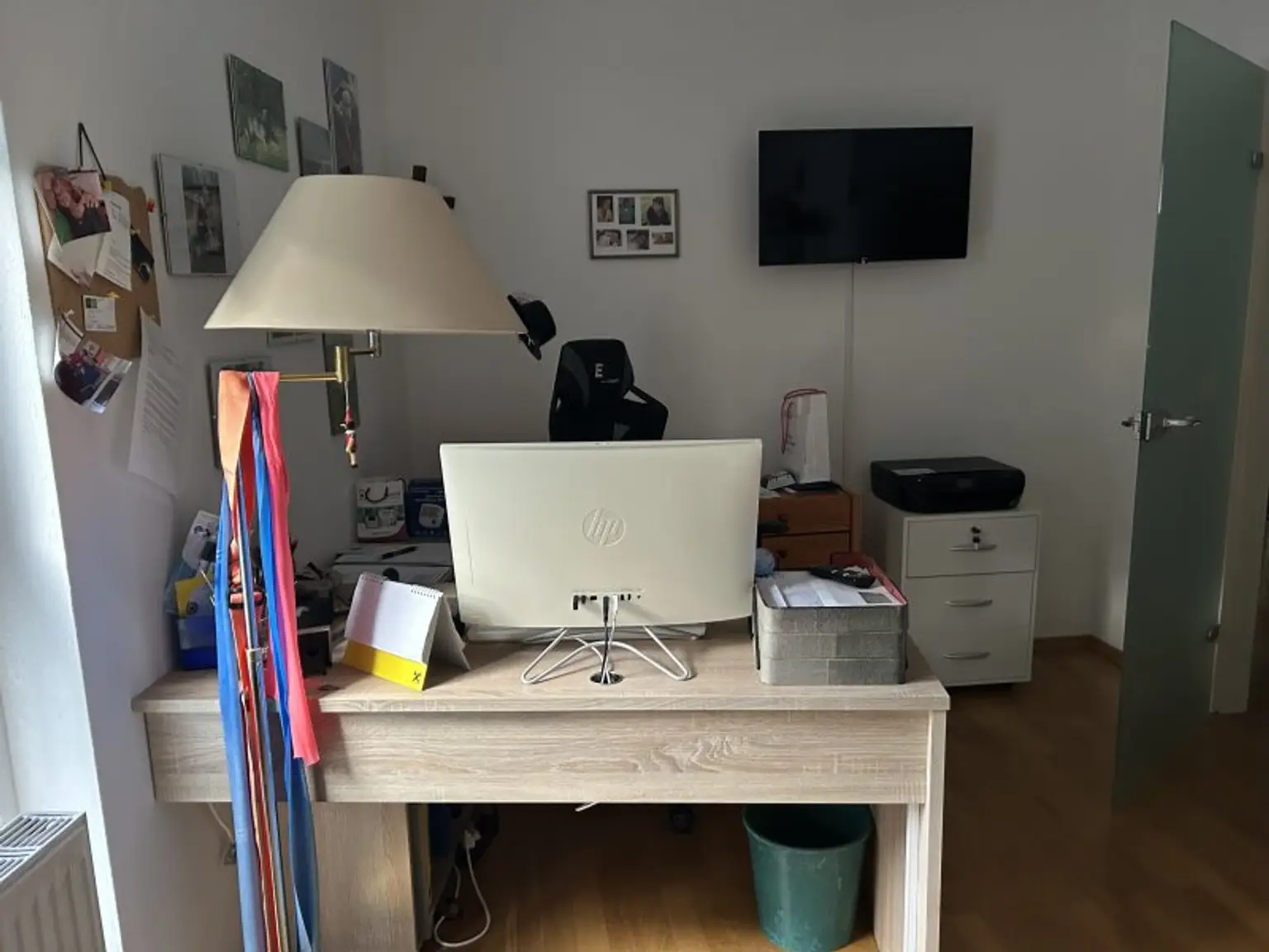 Schöne, sonnige Maisonette 3-Zimmer-Wohnung mit großer Dachterrasse sowie 2 Balkonen und 2 PKW-Abstellplätzen in Salzachnähe/Josefiau zu verkaufen