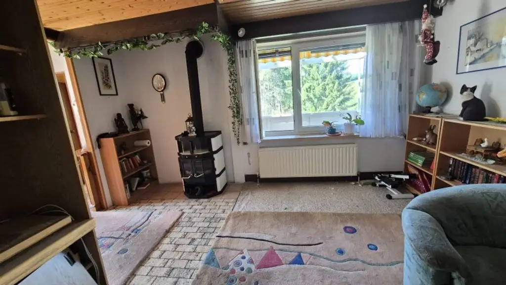 Hanglage, Herzlage und Heimkommen. Dein großes Glück für die kleine Brieftasche in Herzogsdorf
