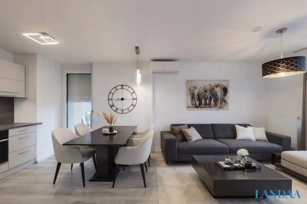 Wunderschöne 2 Zimmerwohnung mit Balkon und Garage