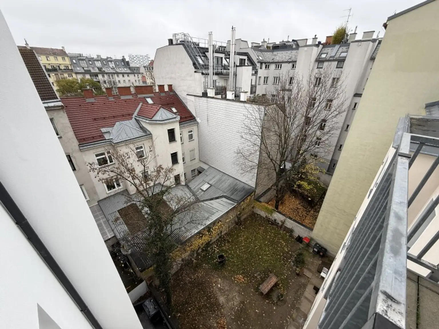 Großzügige 2-Zimmer Wohnung nahe U1 Keplerplatz in ruhiger Lage zu vermieten!