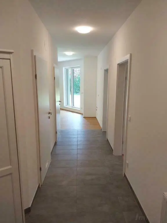 Großzügige 5-Zimmer-Gartenwohnung mit Tiefgaragenplatz in Villenviertel zwischen UNI und LKH - Nähe Hilmteich ab sofort zu vermieten!